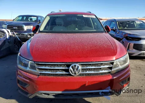 2018 Volkswagen Tiguan S z USA, uszkodzony, nr VIN 3VV1B7AX0JM065983